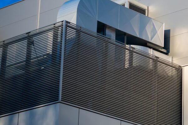 LouvresAt Optima Construction Services Ltd, we specialise in delivering fully coordinated building envelope systems tailored to the needs of the high-tech, industrial, and commercial sectors.