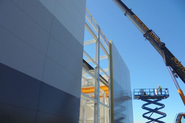 At Optima Construction Services Ltd, we specialise in delivering fully coordinated building envelope systems tailored to the needs of the high-tech, industrial, and commercial sectors.