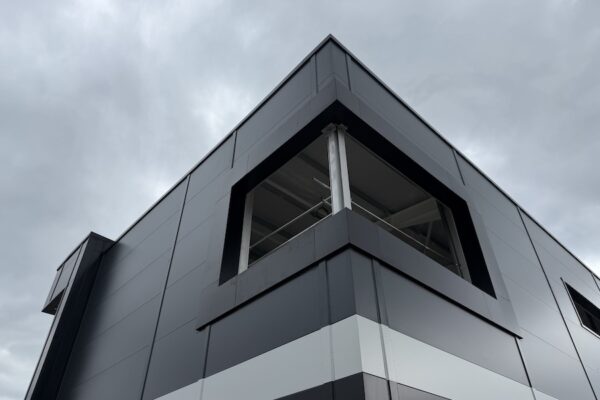 Optima Construction Services Ltd has successfully completed Phase 1 cladding and roofing works for TLA Distribution’s new head office and warehouse. Discover our expertise in delivering high-quality commercial and industrial cladding and roofing projects across the UK.